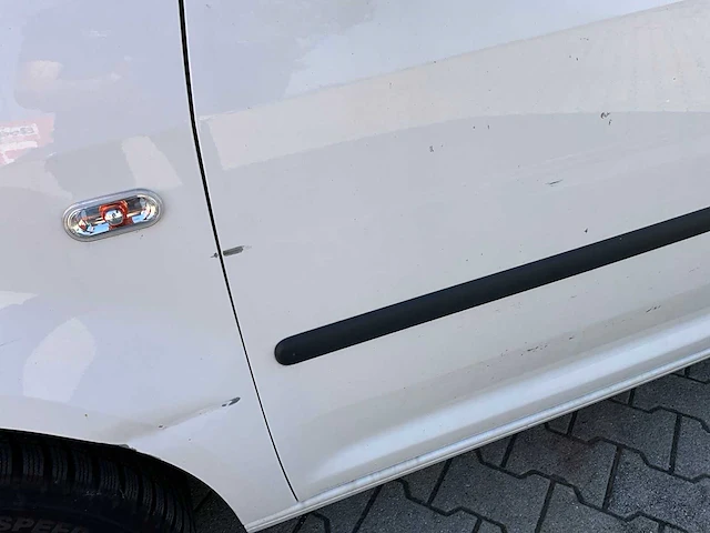 Volkswagen - caddy 1.6 - van - afbeelding 27 van  44
