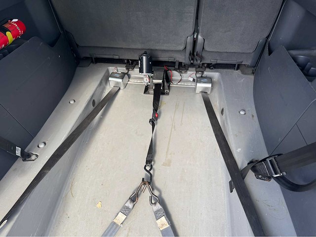 Volkswagen - caddy maxi / rolstoel vervoer - tdi comfortline rolstoel vervoer - bedrijfswagen - afbeelding 8 van  20