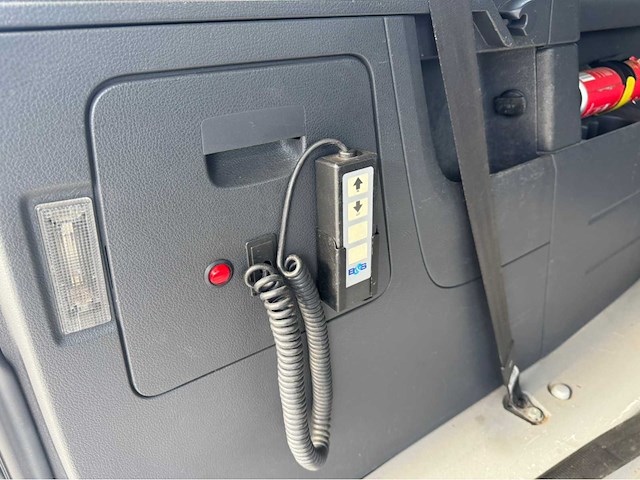 Volkswagen - caddy maxi / rolstoel vervoer - tdi comfortline rolstoel vervoer - bedrijfswagen - afbeelding 10 van  20