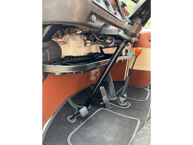 Volkswagen - camper - t2 - oldtimer - afbeelding 8 van  35