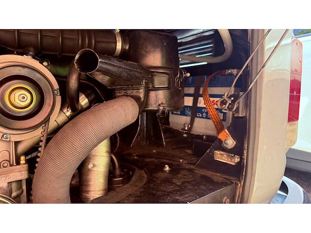 Volkswagen - camper - t2 - oldtimer - afbeelding 19 van  35