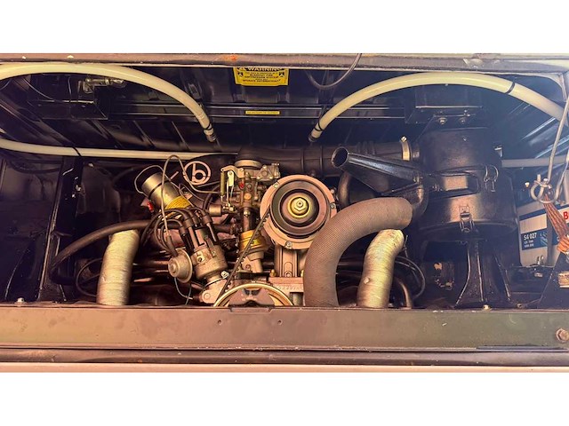 Volkswagen - camper - t2 - oldtimer - afbeelding 22 van  35