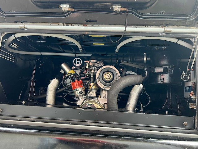 Volkswagen - camper - t2 - oldtimer - afbeelding 9 van  35