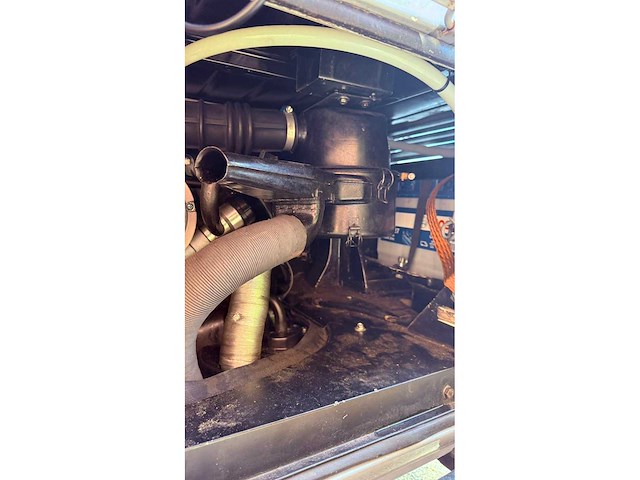 Volkswagen - camper - t2 - oldtimer - afbeelding 25 van  35