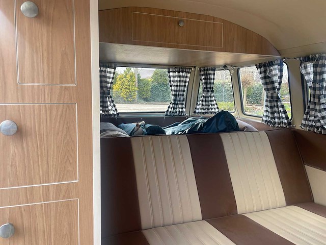 Volkswagen - camper - t2 - oldtimer - afbeelding 2 van  21
