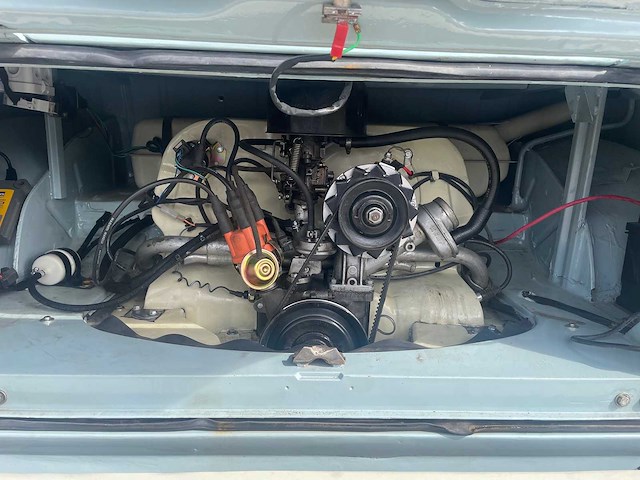 Volkswagen - camper - t2 - oldtimer - afbeelding 6 van  21