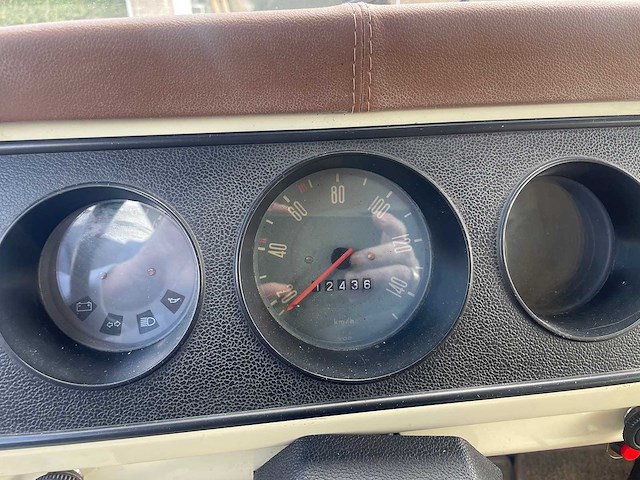 Volkswagen - camper - t2 - oldtimer - afbeelding 13 van  21