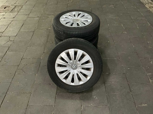 Volkswagen - continental - autobanden (4x) - 195/65 r15 91h - afbeelding 1 van  7