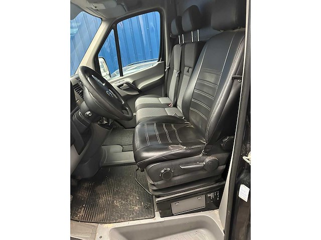Volkswagen - crafter - 35 2.0 tdi l2h2 bm - v-156-vg - afbeelding 10 van  25