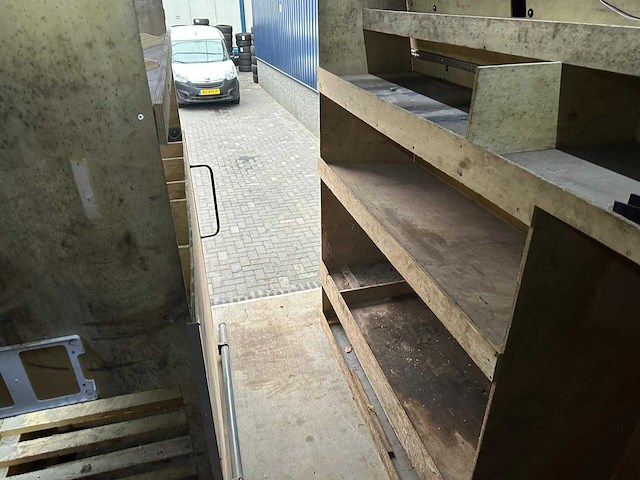 Volkswagen - crafter - 35 2.0 tdi l2h2 bm - v-156-vg - afbeelding 13 van  25