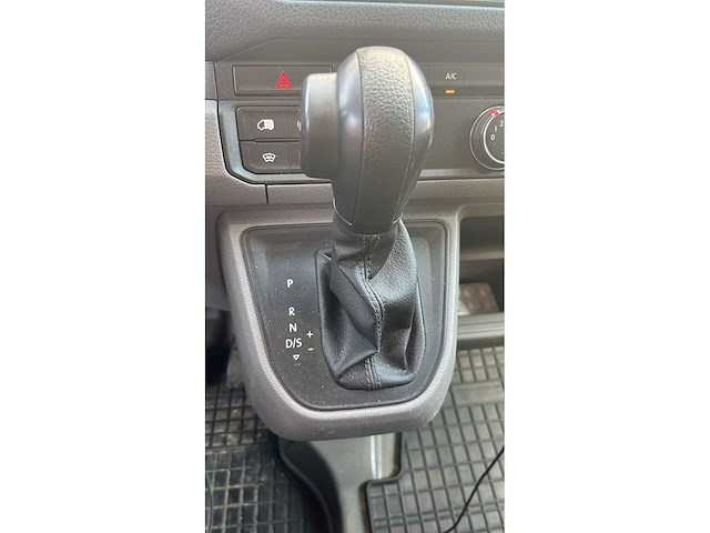 Volkswagen - crafter - 35 2.0 tdi l3h3 hi - bedrijfswagen - afbeelding 13 van  21