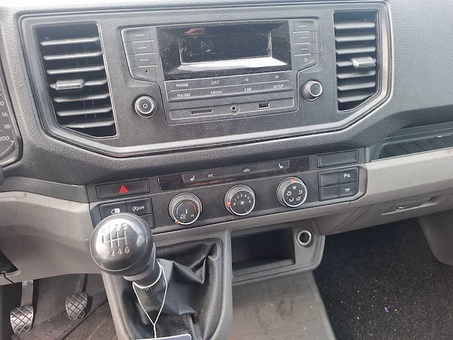 Volkswagen - crafter - 35 2.0 tdi l3h3 hi - bedrijfswagen - afbeelding 4 van  34