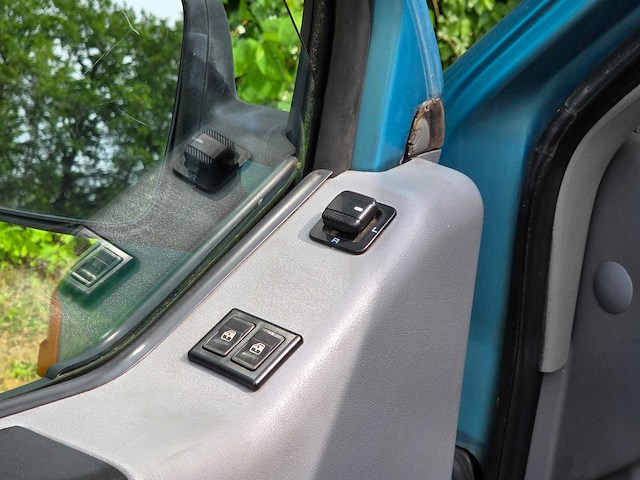 Volkswagen - dehler t4 - camper - 2.4l - automaat - 1992 - afbeelding 6 van  18