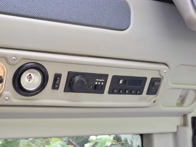 Volkswagen - dehler t4 - camper - 2.4l - automaat - 1992 - afbeelding 12 van  26