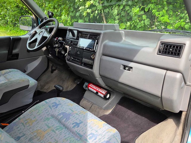 Volkswagen - dehler t4 - camper - 2.4l - automaat - 1992 - afbeelding 19 van  37