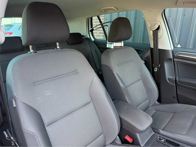 Volkswagen - e-golf - personenauto - 2017 - afbeelding 8 van  29
