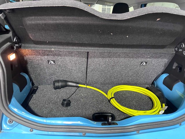 Volkswagen - e-up! - e-up! hi-up - nl - 2022 - afbeelding 8 van  16