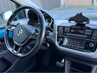 Volkswagen - e-up! - personenauto - 2016 - afbeelding 2 van  12