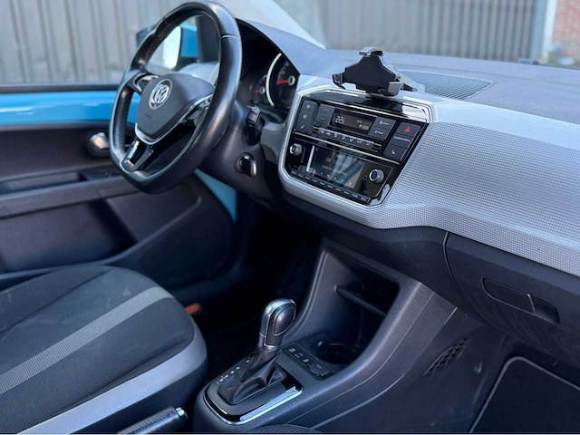 Volkswagen - e-up! - personenauto - 2016 - afbeelding 3 van  12