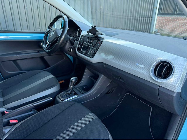 Volkswagen - e-up! - personenauto - 2016 - afbeelding 4 van  12