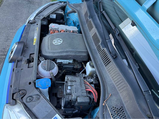Volkswagen - e-up! - personenauto - 2016 - afbeelding 9 van  12