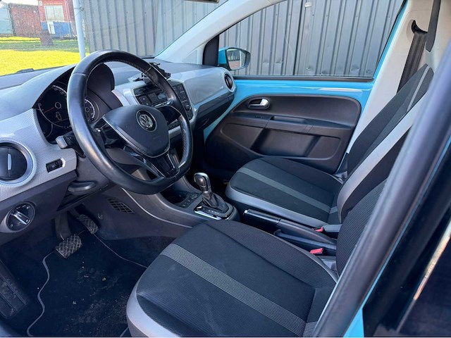 Volkswagen - e-up! - personenauto - 2016 - afbeelding 3 van  29