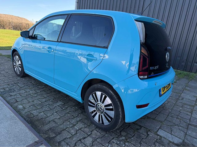 Volkswagen - e-up! - personenauto - 2016 - afbeelding 24 van  29
