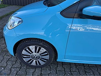 Volkswagen - e-up! - personenauto - 2016 - afbeelding 21 van  27