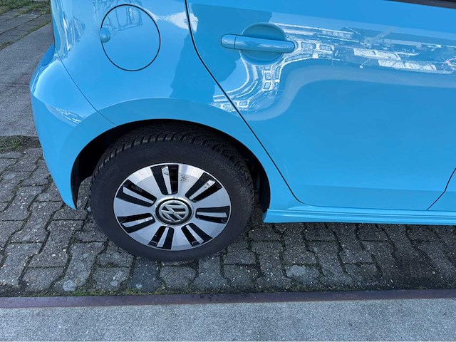 Volkswagen - e-up! - personenauto - 2016 - afbeelding 27 van  27