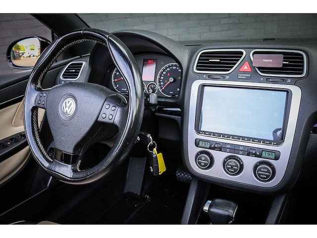 Volkswagen - eos - 2.0 t-fsi - 64-zk-kl - afbeelding 22 van  22