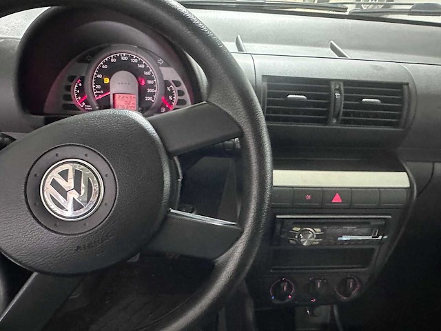 Volkswagen - fox - 1.2 trendline - 96-rt-gz- 2005 - afbeelding 6 van  6
