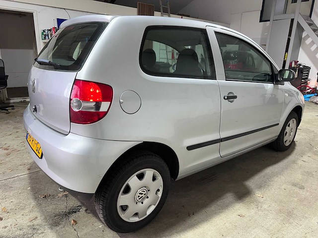 Volkswagen - fox - 1.2 trendline - 96-rt-gz- 2005 - afbeelding 4 van  6