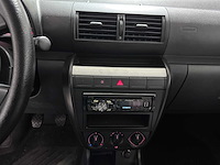 Volkswagen - fox - 1.2 trendline - 96-rt-gz- 2005 - afbeelding 2 van  11