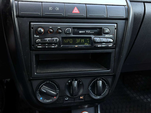 Volkswagen - fox - 1.4 trendline - car - 2004|53-xv|iaw - afbeelding 18 van  18