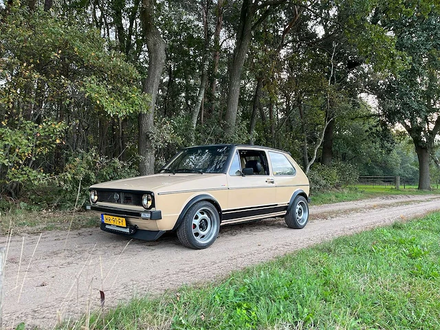Volkswagen - golf - 1.1 c gti - oldtimer - afbeelding 3 van  13