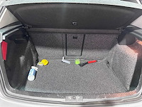 Volkswagen - golf - 1.2 tsi highline bluem - td-601-t - afbeelding 3 van  5
