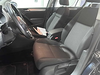 Volkswagen - golf - 1.4 trendline - car - 2010 - afbeelding 6 van  20