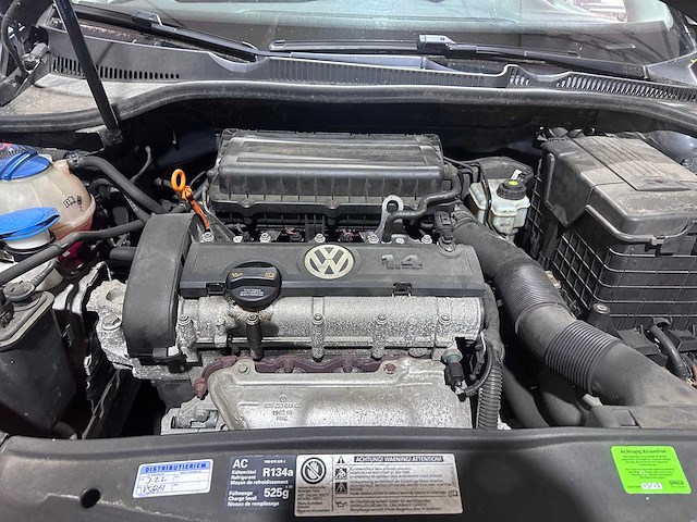 Volkswagen - golf - 1.4 trendline - car - 2010 - afbeelding 9 van  20