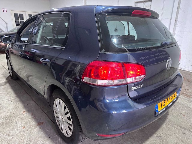 Volkswagen - golf - 1.4 trendline - car - 2010 - afbeelding 12 van  20