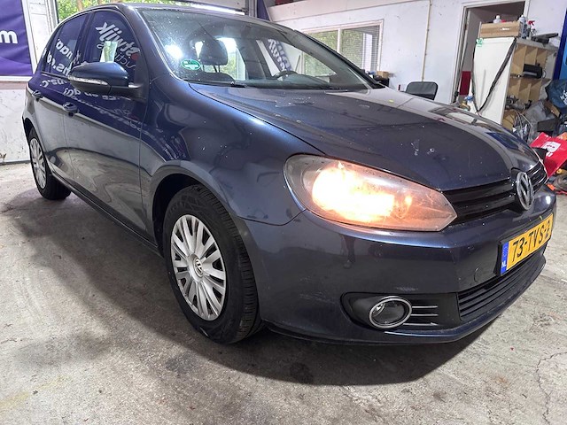 Volkswagen - golf - 1.4 trendline - car - 2010 - afbeelding 16 van  20