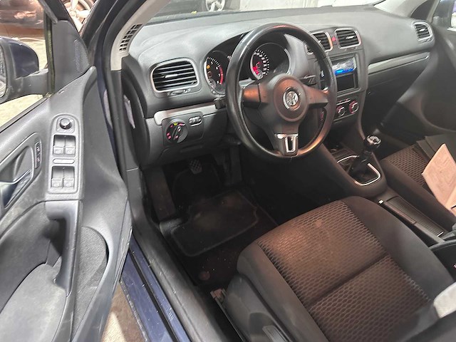 Volkswagen - golf - 1.4 trendline - car - 2010 - afbeelding 18 van  20