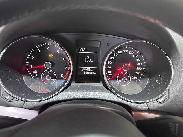 Volkswagen - golf - 1.4 trendline - car - 2010 - afbeelding 20 van  20
