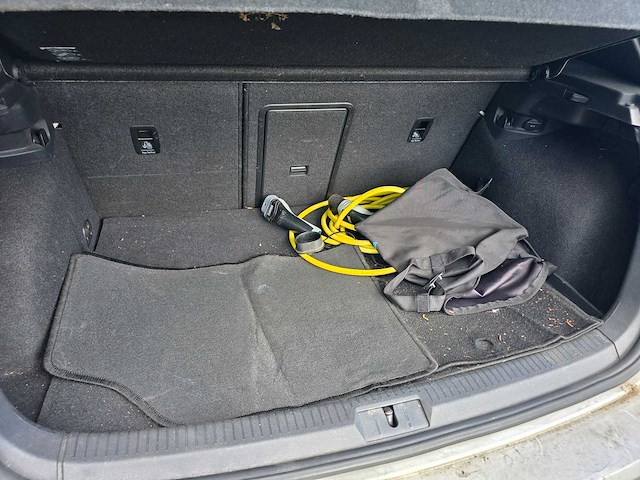 Volkswagen - golf - 1.4 tsi gte - 2015 - hb-122-d - afbeelding 7 van  17