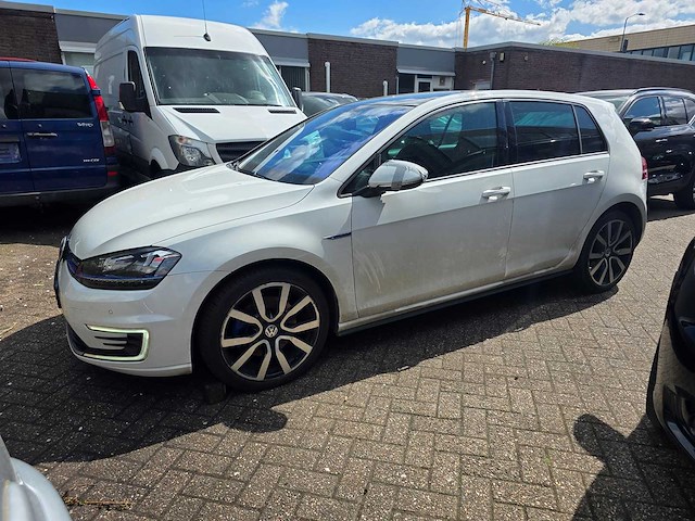 Volkswagen - golf - 1.4 tsi gte - 2015 - hb-122-d - afbeelding 10 van  17