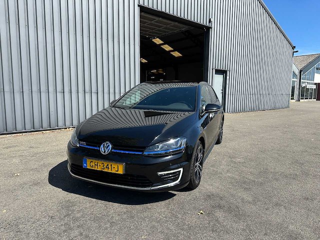 Volkswagen - golf - 1.4 tsi gte - car - 2015 - afbeelding 1 van  48