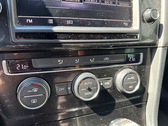 Volkswagen - golf - 1.4 tsi gte - car - 2015 - afbeelding 44 van  48