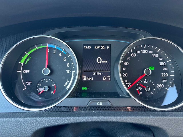 Volkswagen - golf - 1.4 tsi gte - car - 2015 - afbeelding 45 van  48