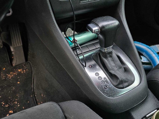 Volkswagen - golf - 1.4 tsi highline - 86-jnv-9 - 2009 - afbeelding 3 van  13