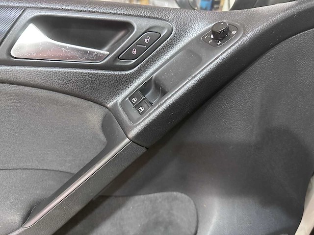 Volkswagen - golf - 1.6 comfortline - tk-207-x - 2009 - afbeelding 2 van  18