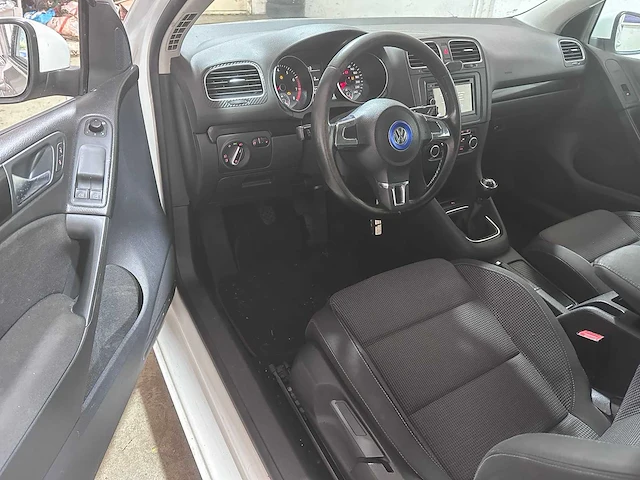 Volkswagen - golf - 1.6 comfortline - tk-207-x - 2009 - afbeelding 16 van  18